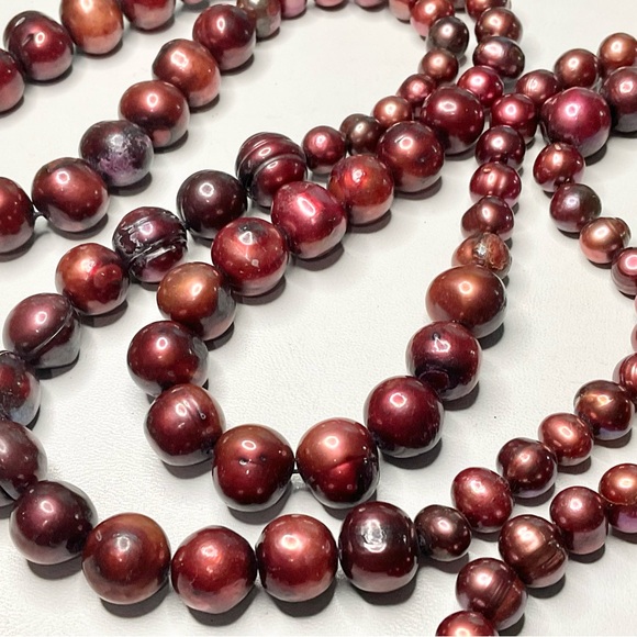 Pearls Freshwater Cultured Burgundy Coloured Long Strand - Picture 2 of 4